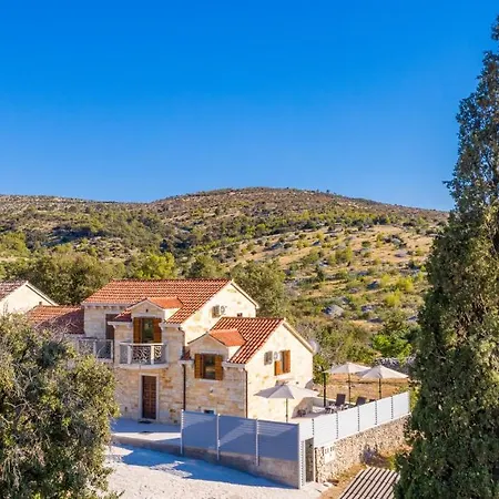 Izabela With Private Pool And Beautiful View Villa