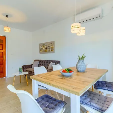 Izabela With Private Pool And Beautiful View Villa *