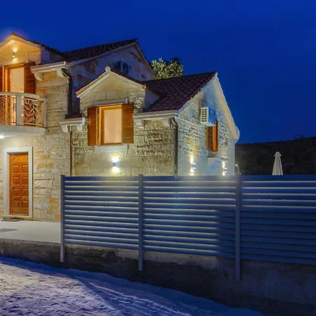 Villa Izabela With Private Pool And Beautiful View Dracevica