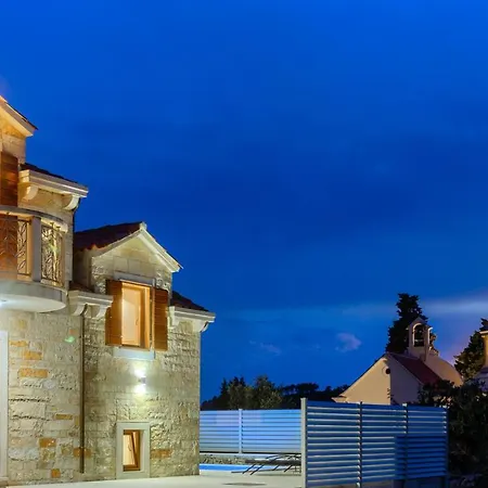 Izabela With Private Pool And Beautiful View Вилла