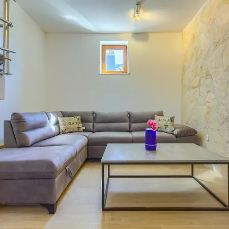 Вилла Izabela With Private Pool And Beautiful View